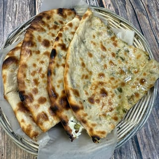 Jalapeno Cheese Naan