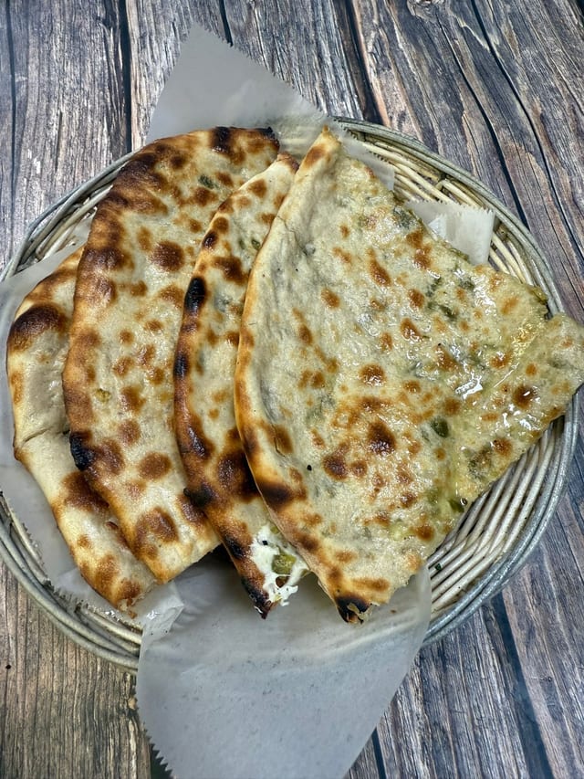 Jalapeno Cheese Naan.